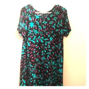 Carly size M Lularoe